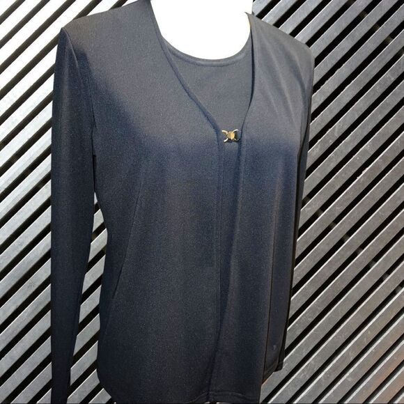 Isyle hart black top with built in cover top - Picture 3 of 6